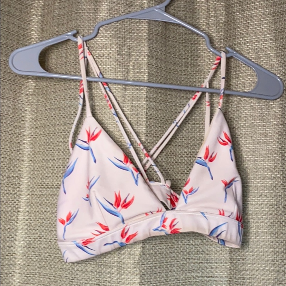 Acacia Awapuhi BOP top